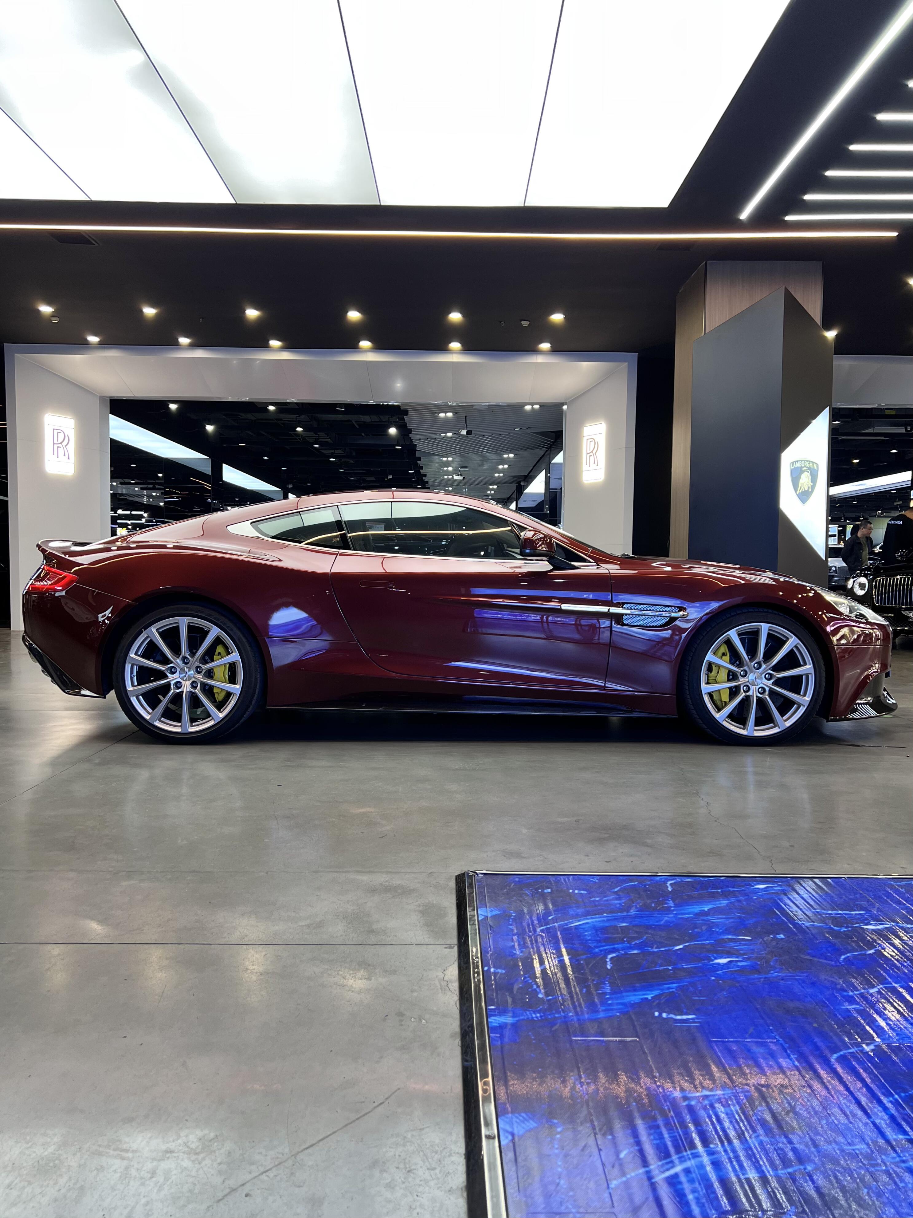 阿斯顿马丁完胜迈凯伦,诺里斯惊艳四座 阿斯顿马丁完胜迈凯伦,诺里斯惊艳四座