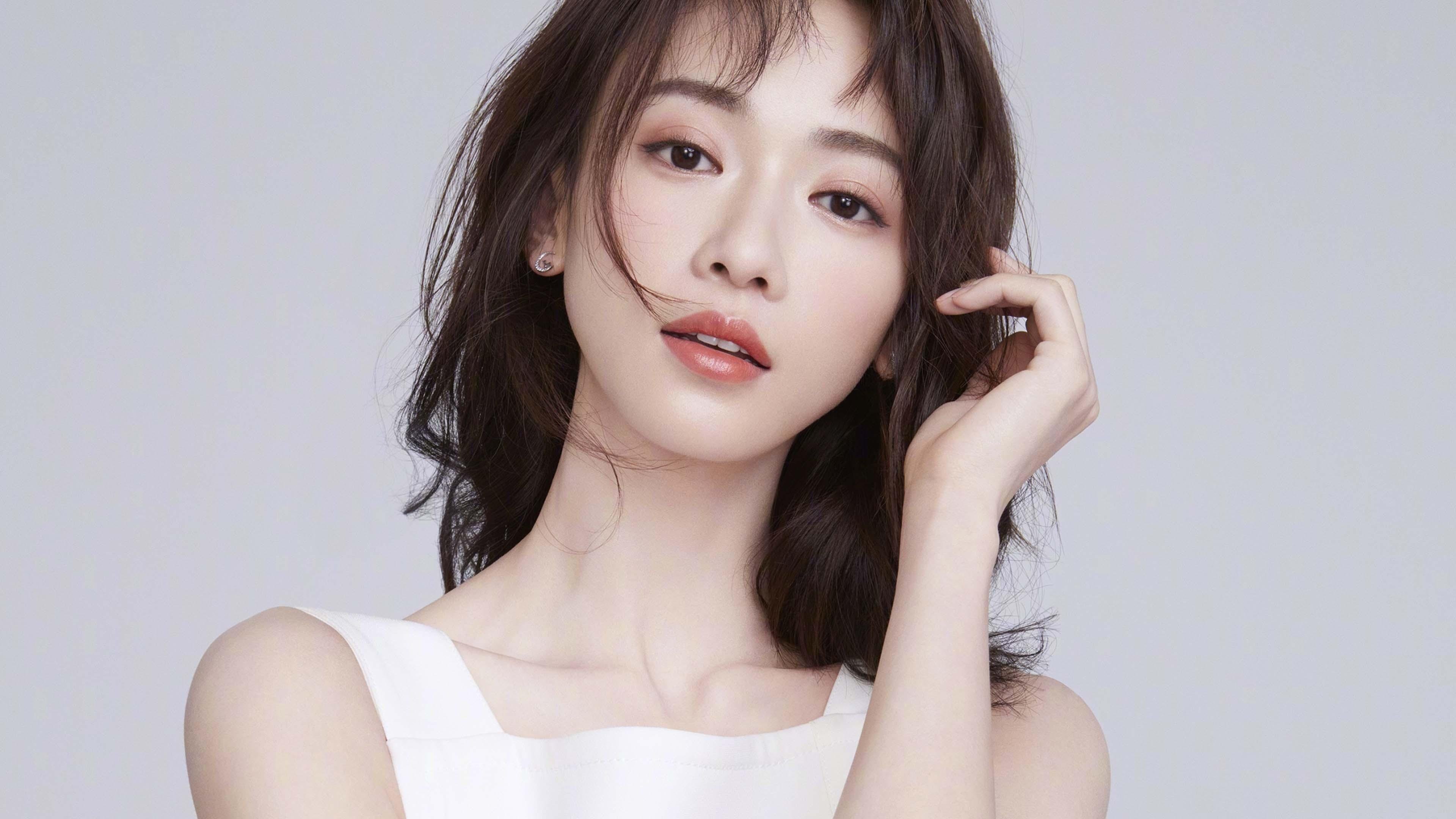 当聚光灯拒绝前锋，孔德用一场高光，为后卫正名