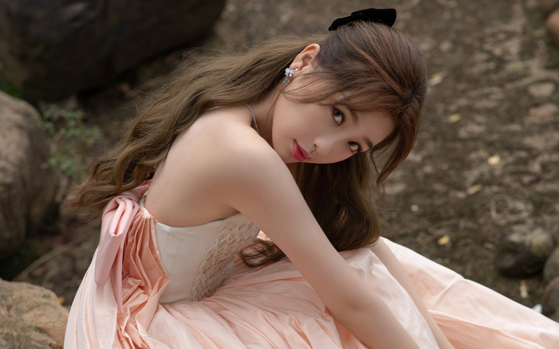 西甲德比烽火燃，葡萄牙星耀破乌关，从俱乐部巅峰对决到国家队关键突围