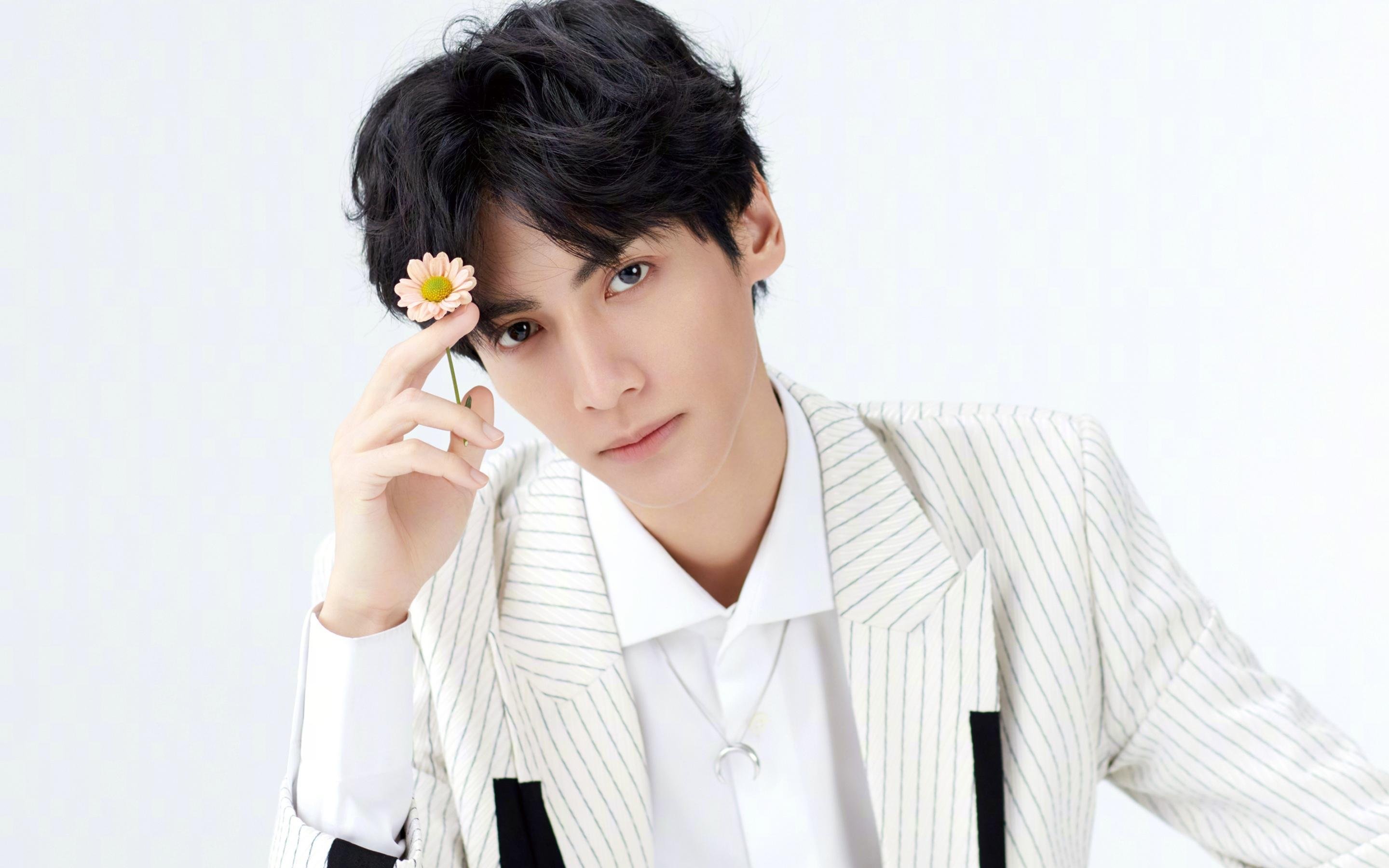 当国王驾着快船血拼海怪,戈贝尔如何用篮板改写神话?